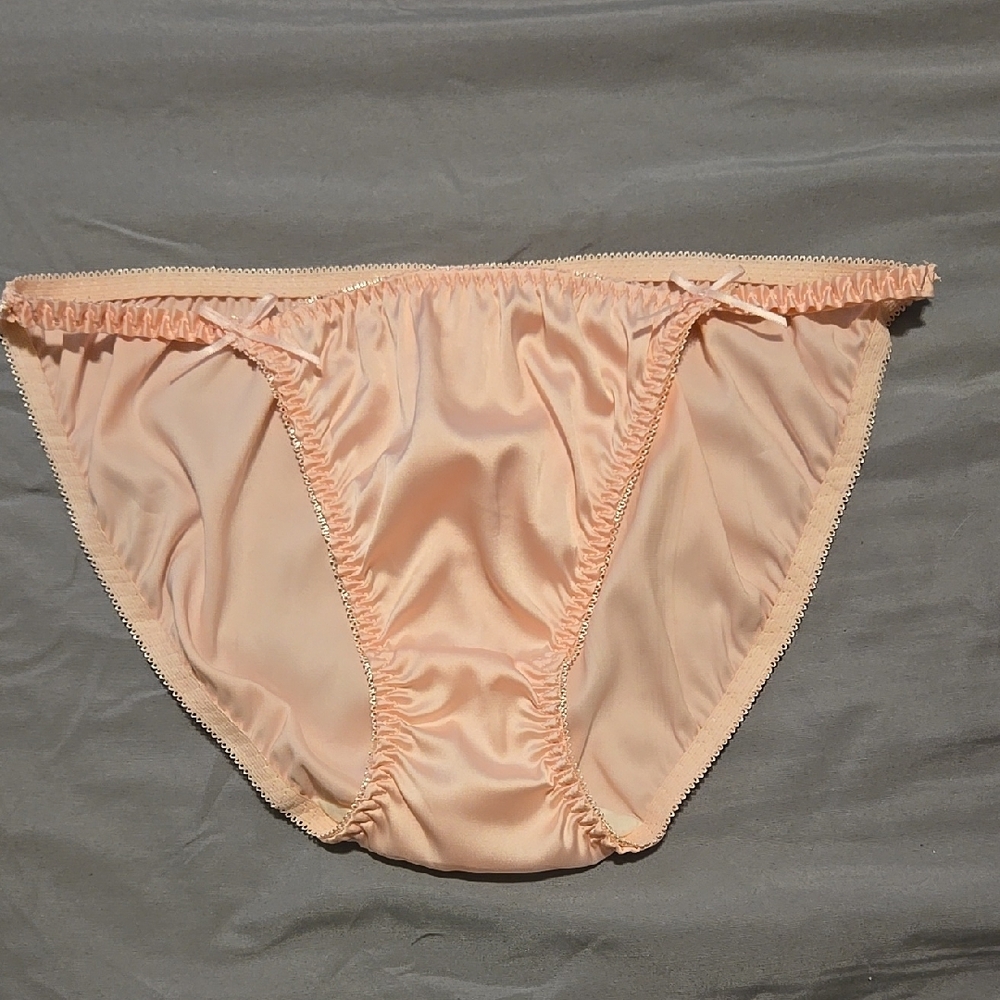 Silky Peach Women's Intimate Panty